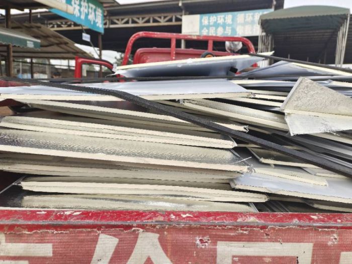鑫哥家俱家电废旧手机代扔旧家但沙发废品回收站店铺实拍图4