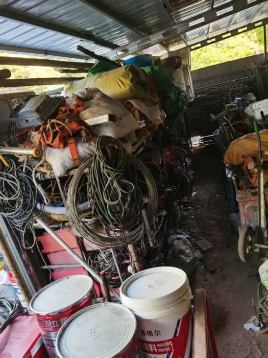 废品回收站店铺实拍图3